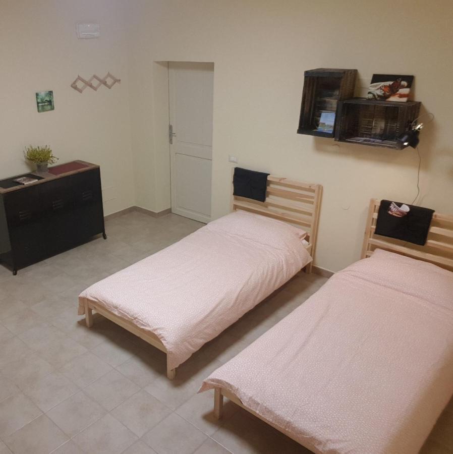 Locanda Dei Pontieri 瓜斯塔拉 外观 照片